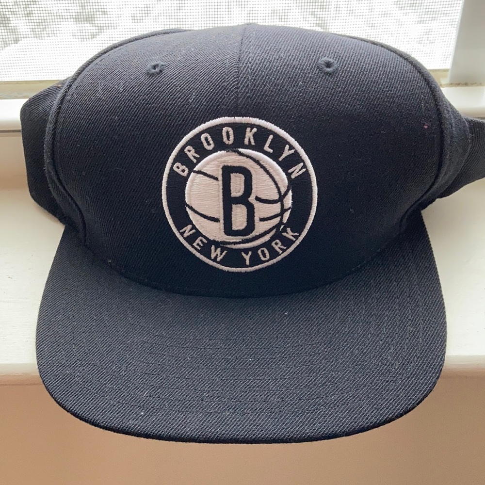 Hat for sale
